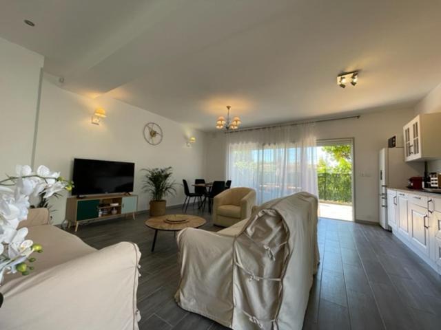 Appartamento 2 pièces en RDJardin avec 2 grands Terrasses Antibes Esterno foto